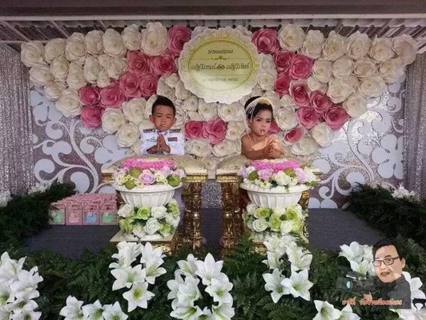 Choáng với Quatrian shbet hiện đang mở bạc tỷ của cặp song sinh khác giới 3 tuổi