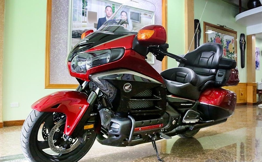 Honda Gold Wing phiên bản đặc biệt giá hơn 1 tỷ đồng