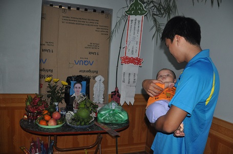 Chàng sĩ quan mất vợ chỉ trước 2 ngày báo hỉ 2