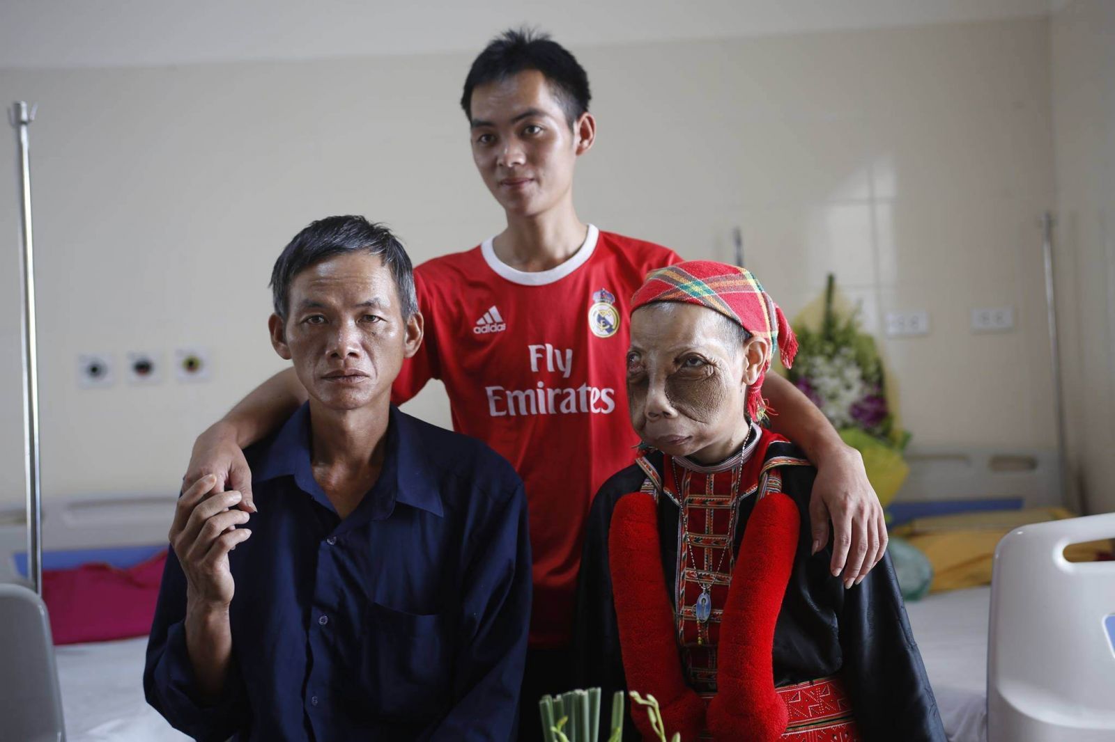 Bệnh lạ khiến những người đàn bà phải mang 