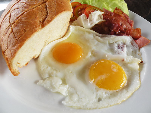 thực phẩm nên ăn vào bữa sáng
