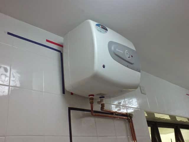 Những kiểu tiết kiệm điện gây tốn điện khủng khiếp 