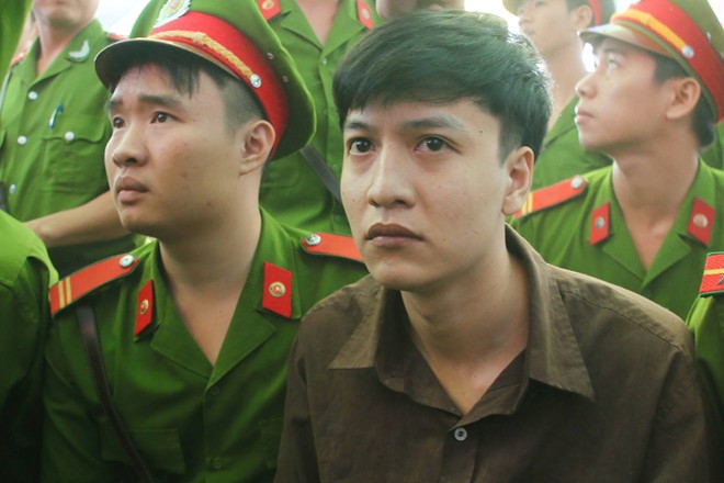 Đang xét xử lưu động vụ thảm án Bình Phước
