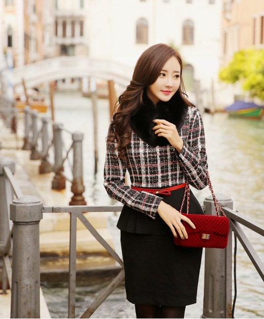 Tổng hợp những mẫu váy công sở thu đông duyên dáng cho phái đẹp