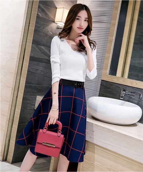 4 kiểu chân váy mùa đông khiến giới trẻ miền Bắc