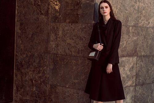 Diện đồ đông không cồng kềnh giữa ngày lạnh Hà Nội