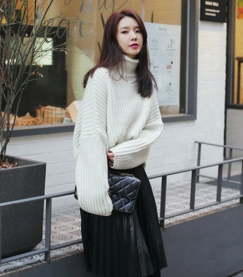 Áo len cổ lọ ngắn -