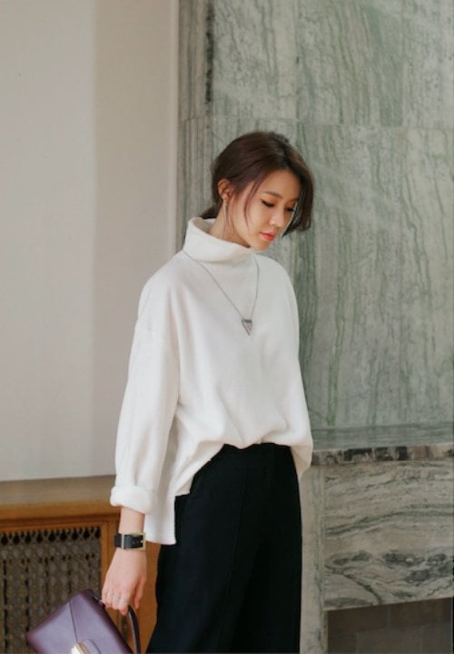 Áo len cổ lọ ngắn -
