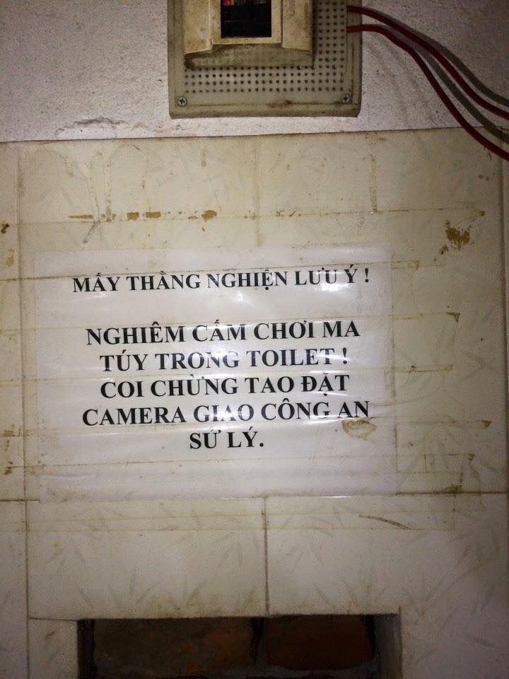 Chết cười với những tấm biển báo bá đạo nhất Việt Nam