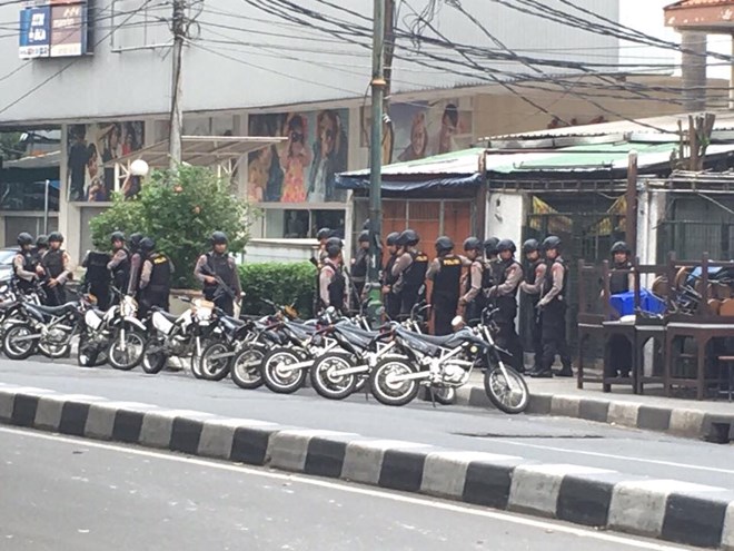 Đang có đấu súng giữa phần tử khủng bố và cảnh sát Indonesia