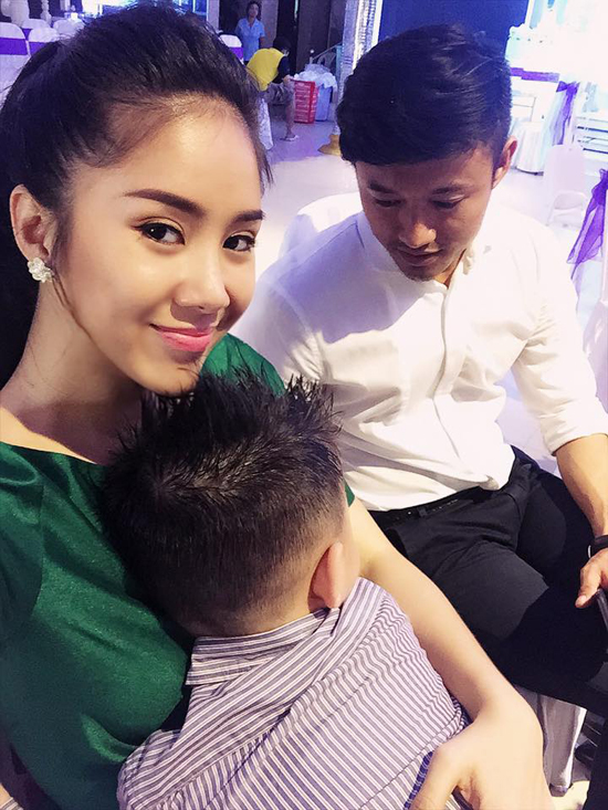 Lê Phương, Quý Bình thân mật trong Quatrian shbet hiện đang mở sau tuyên bố chia tay