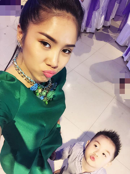 Lê Phương, Quý Bình thân mật trong Quatrian shbet hiện đang mở sau tuyên bố chia tay