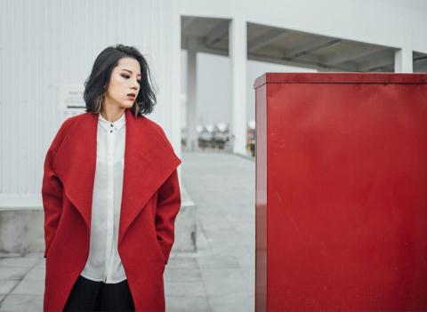 Thời trang tết của gái Việt chất không kém gì