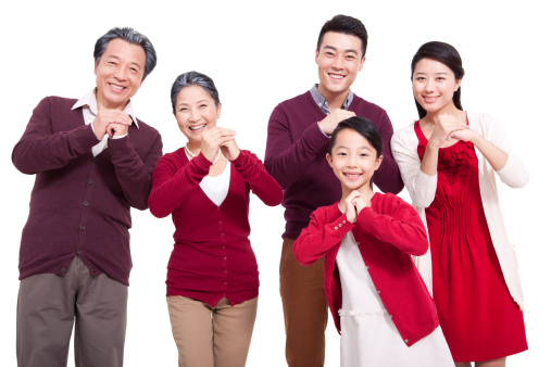 Tuổi xông nhà, mở hàng cho năm mới Bính Thân 2016