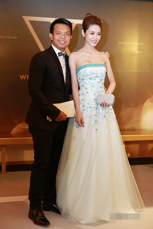 Elly Trần sexy quyến rũ