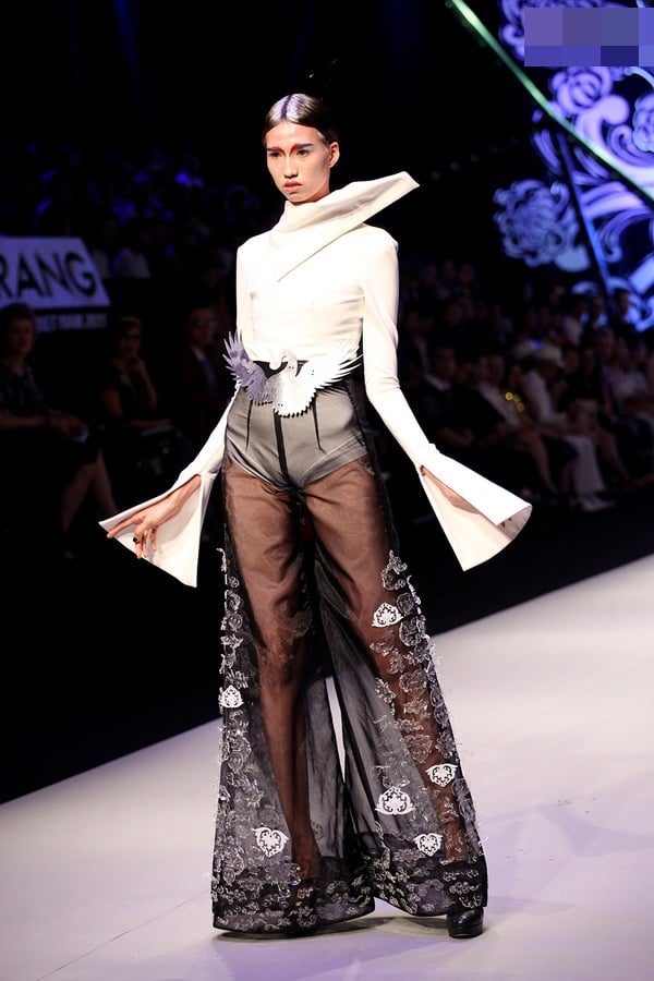 Quán quân Project Runway VietNam mùa 3 Nguyễn Tiến Truyển là ai?