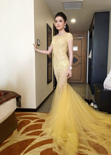 váy dạ hội Huyền My 1
