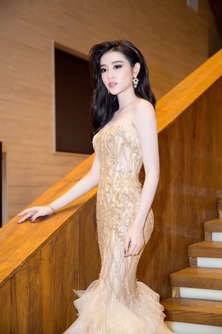 váy dạ hội Huyền My 6