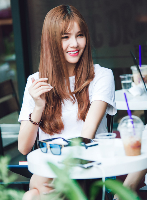 Bạn gái Mạc Hồng Quân