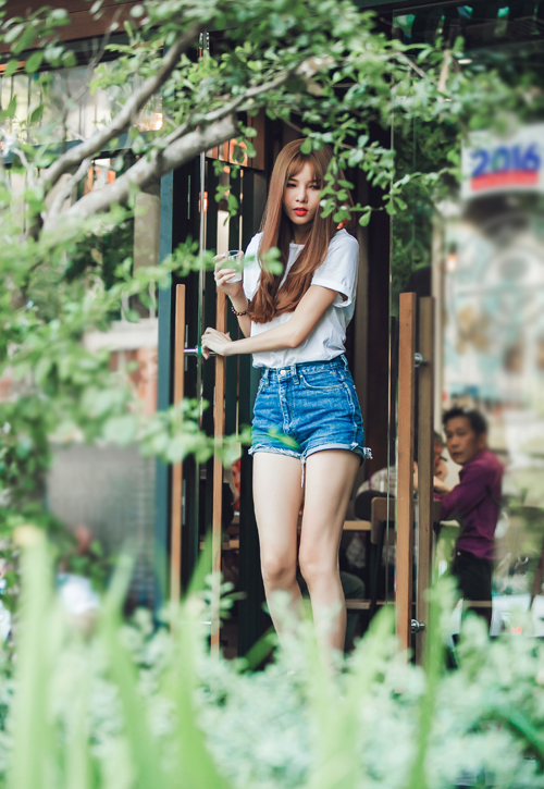 Bạn gái Mạc Hồng Quân