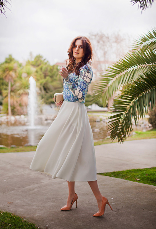 Xuống phố xinh như tiểu thư với chân váy xòe xếp ly vintage