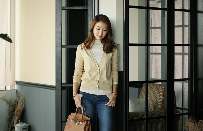 Cardigan ngắn thanh lịch tôn dáng quý cô công sở ngày giao mùa