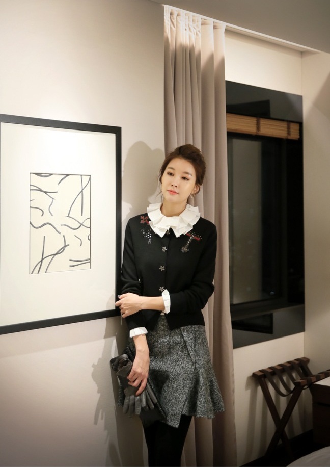 Cardigan ngắn thanh lịch tôn dáng quý cô công sở ngày giao mùa