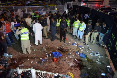 Xót xa trước hiện trường vụ nổ ở Pakistan làm 69 người chết thảm phunutoday