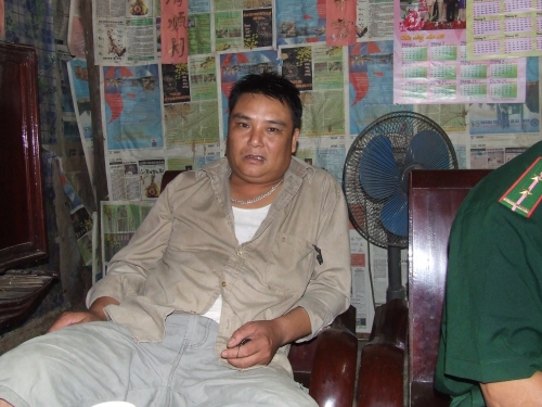 Hành trình của người cha 10 ngày đêm xuyên biên giới tìm con gái