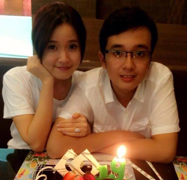 Lộ diện 2 cậu em trai