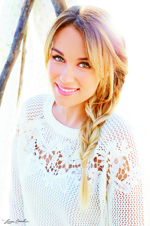 Tuyệt chiêu mix đồ thanh lịch trẻ trung của blogger Lauren Conrad