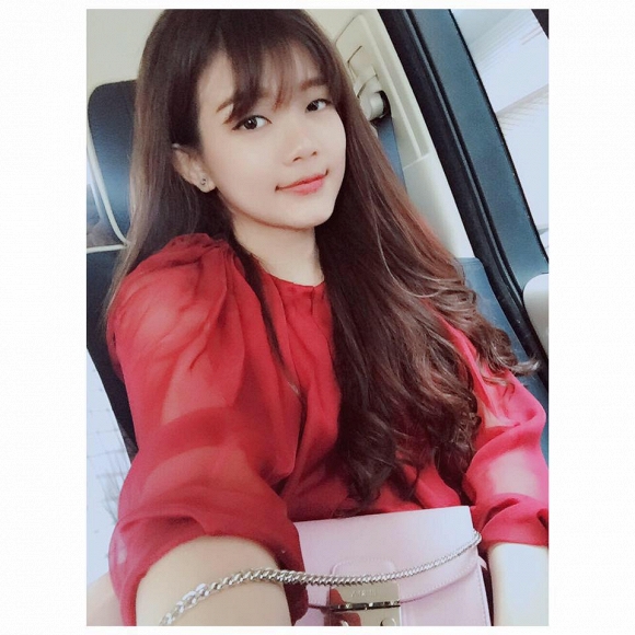 Bất ngờ trước nhan sắc