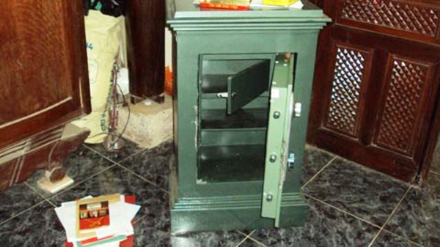Nam sinh lớp 12 phá két trường trộm 1,3 tỷ