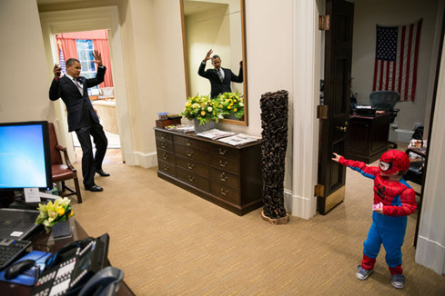 8 lý do khiến giới trẻ thế giới ‘phát cuồng’ Tổng thống Obama