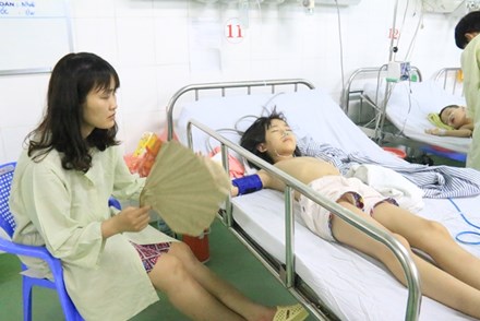 Chìm tàu tại Đà Nẵng: Cứu con 10 tháng tuổi khỏi tay tử thần