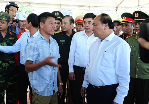 Chìm tàu tại Đà Nẵng: Cứu con 10 tháng tuổi khỏi tay tử thần