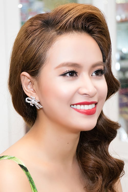 hoang thuy linh phunutoday6