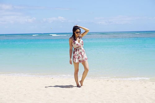 Bất ngờ trước body sexy tuyệt đẹp của em gái Jennifer Pham