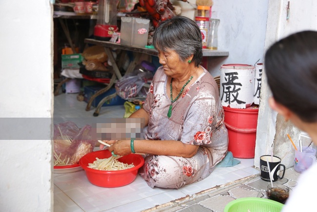 Hé lộ những hình ảnh đầu tiên trong lễ ăn hỏi Hồng Quân - Kỳ Hân