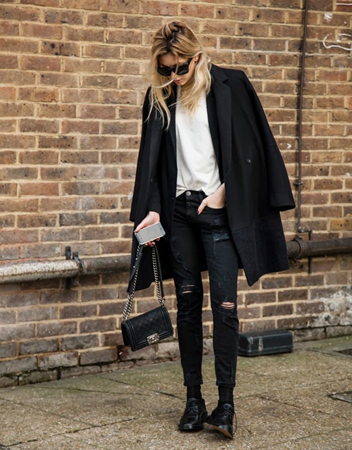 7 cách phối đồ cực chất với quần jean rách như fashionista