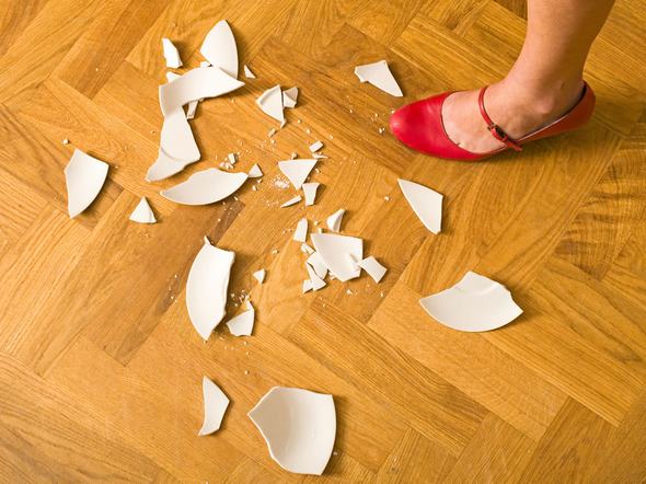 Điềm báo gia vận đi xuống với 7 điều phong thủy sau
