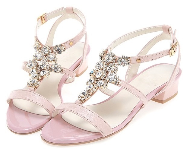 6 mẫu sandal nữ hot nhất 2016 bạn nên sắm ngay kẻo lỡ