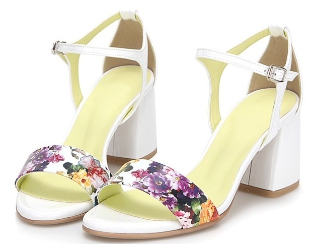 6 mẫu sandal nữ hot nhất 2016 bạn nên sắm ngay kẻo lỡ