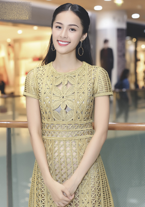 Hạ Vi gây