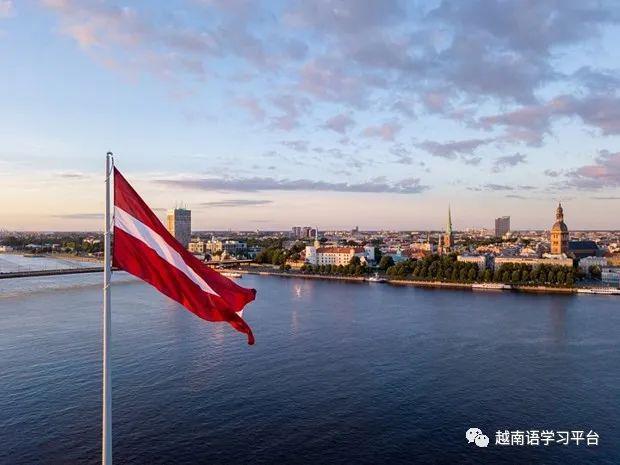ăn vặt nổi tiếng ở Hà Nội