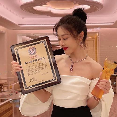 Những bộ tộc kỳ dị trên thế giới