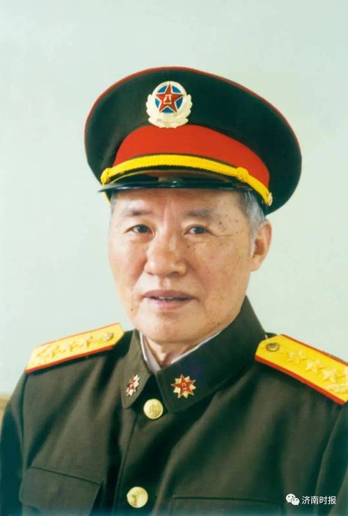 hạt li ti
