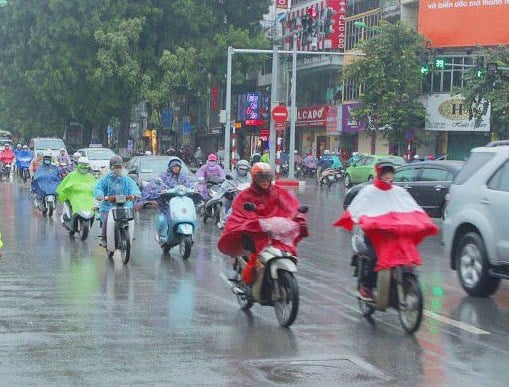 Chiều nay không khí lạnh tràn về gây mưa giông cho các tỉnh Bắc Bộ