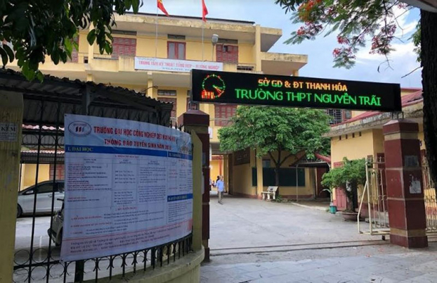 Thu hồi quyết định kỷ luật với các học sinh nói xấu thầy cô trên nhóm kín facebook.