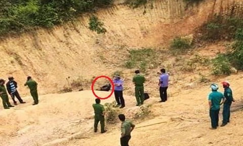 Hiện trường nơi người đàn ông chết cháy được phát hiện.